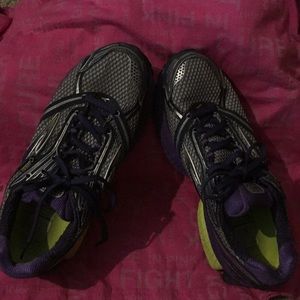 Brooks Ghost 6
